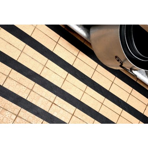 Banda antiderapanta neagra din cauciuc cu rugozitate normala - 50 mm x 18,3 m