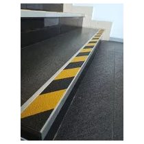   Protectie antiderapanta pentru marginea scarilor din aluminiu GRP, galbena, 1600x65x25mm