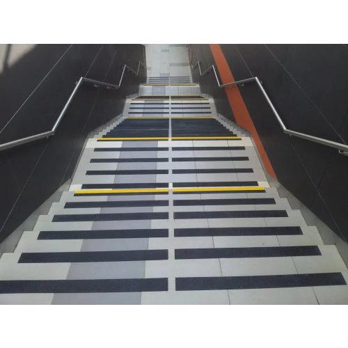 Banda antiderapanta GRP - Pietoni - 100mm x 600mm - Galben RAL 1003